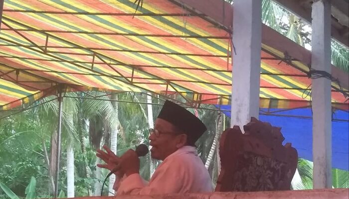 ABAH YAI DASUKI MENGHADIRI RUTINAN DESA MEKAR SARI 1 SORBANSANTRI.COM