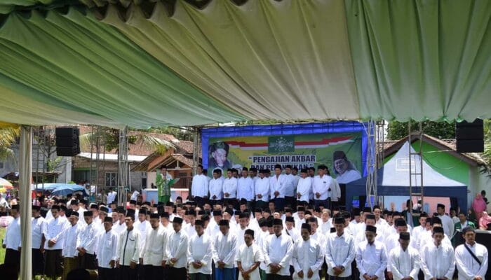 PELANTIKAN AKBAR DIALUN ALUN KECAMATAN BANJARMANGU MWC NU KEC. BANJARMANGU 1 SORBANSANTRI.COM
