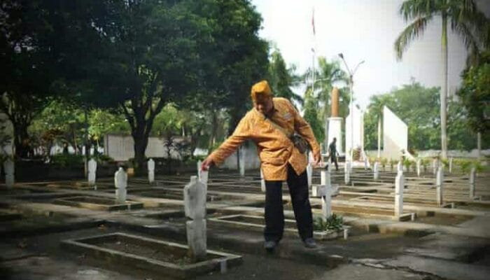 SYUHADA YANG TERLUPA 1 SORBANSANTRI.COM