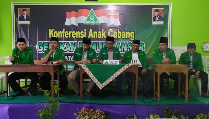 ANDI ISBANI MENYAMPAIKAN LPJ KEPENGURUSAN GP ANSOR PAC PURWOKERRO BARAT 1 SORBANSANTRI.COM