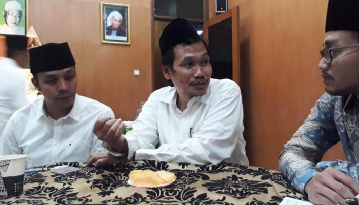 MENYIKAPI CORONA Do'a Gus Baha' yang disampaikan di PP Al Hikam Depok 1 SORBANSANTRI.COM