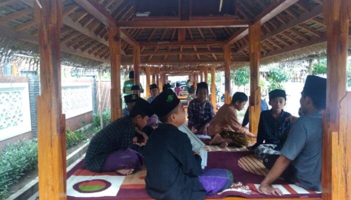 Rangkuman Data Skenario Santri Kembali ke Pesantren : Memasuki Era "New Normal" 1 SORBANSANTRI.COM