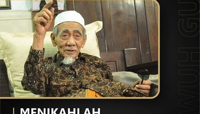 Mbah Maimoen Zubair: Menikahlah, Maka Engkau Mulia 1 SORBANSANTRI.COM