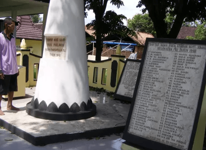 Sejarah Kekejaman PKI Versi NU (Bagian 3) 7 SORBANSANTRI.COM
