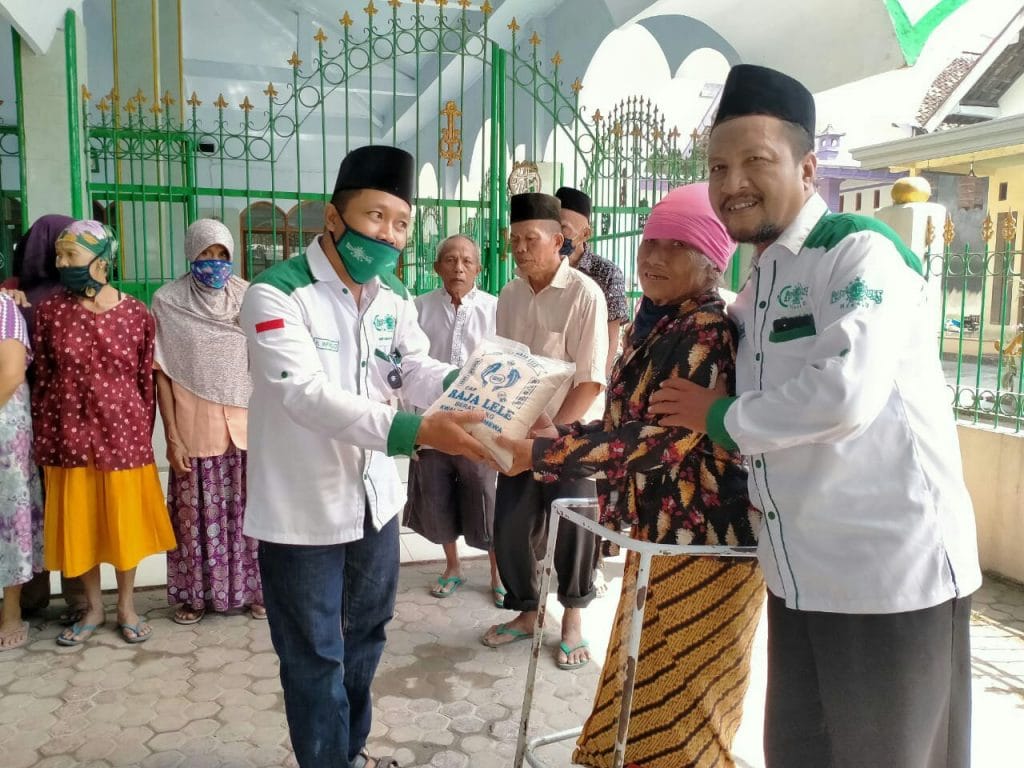 LAZISNU PC KAB MOJOKERTO RUTIN BERBAGI SEMBAKO 6 SORBANSANTRI.COM