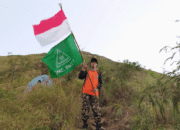 BANSER BAGANA, PAC GP ANSOR PACET DAN LPBI NU MOJOKERTO SIAGA DI GUNUNG PENANGGUNGAN PADA PERAYAAN HUT RI KE-75 PENGIBARAN MERAH PUTIH PANJANG 1000 METER 45 SORBANSANTRI.COM