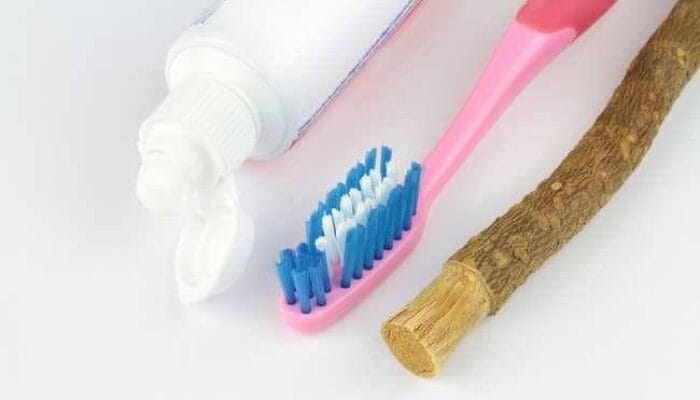 Dapatkah Sikat Gigi Menggeser Kedudukan Siwak? 1 SORBANSANTRI.COM