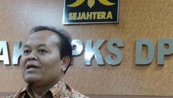 Ular Besarnya Keluar.. PKS mulai gerah : Segera Bebaskan Petinggi KAMI yang Ditangkap! 1 SORBANSANTRI.COM