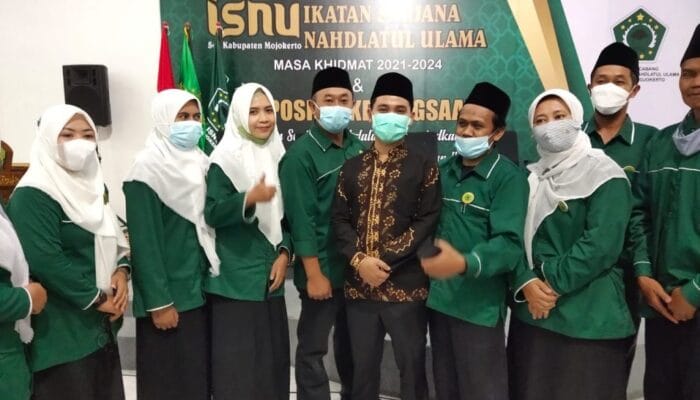 PELANTIKAN PIMPINAN ISNU PAC SE-KAB. MOJOKERTO 2021-2024 1 SORBANSANTRI.COM