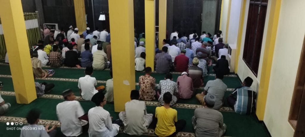 Warga NU Jetis Gelar Sholat Gerhana Bulan 2 SORBANSANTRI.COM