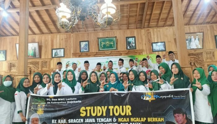 KH. MA'RUF ISLAMUDDIN PANDU LANGSUNG LAZISNU MOJOKERTO SAAT STUDY BANDING 1 SORBANSANTRI.COM