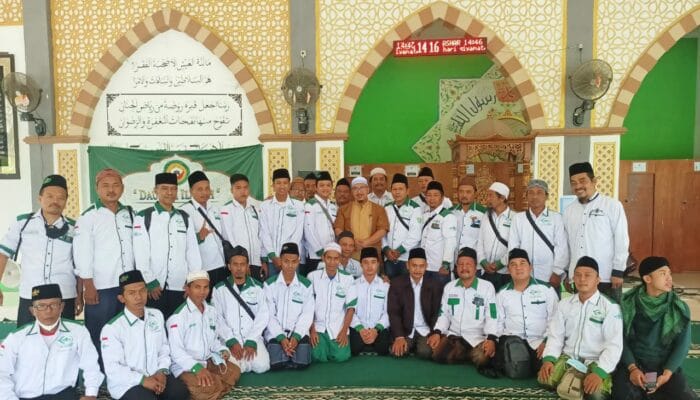 LAZISNU MOJOKERTO NGAJI MOTIFASI DAN NGALAP BERKAH KE KH. AHMAD WAFI MAIMOEN ZUBER 1 SORBANSANTRI.COM