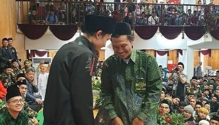 Gus Baha': Gak Usah Lebay, Biasa Saja 1 SORBANSANTRI.COM