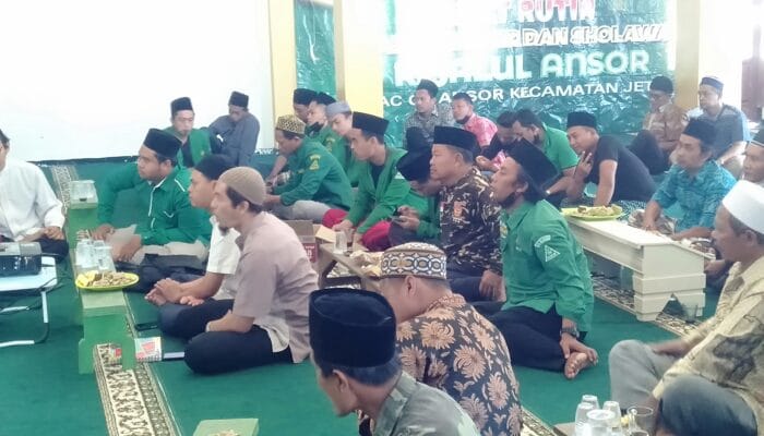 PAC GP ANSOR JETIS BERSAMA DPD JULEHA MOJOKERTO ADAKAN PELATIHAN JURU SEMBELIH HALAL 1 SORBANSANTRI.COM