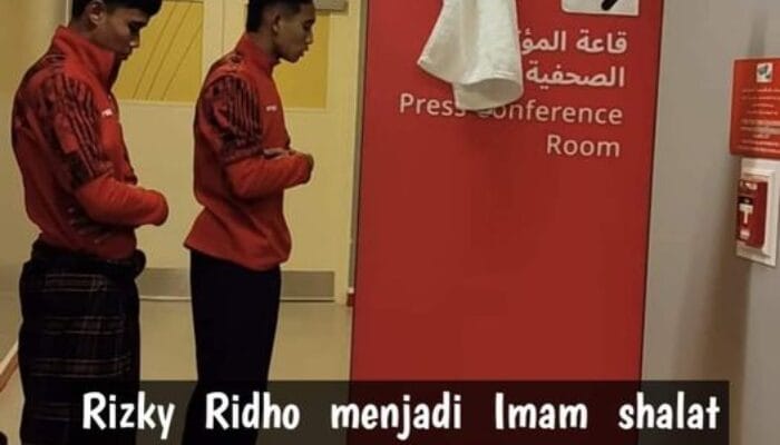 Kisah Inspiratif Kapten Timnas U-23: Rizki Ridho, Dari Lapangan Hijau ke Sujud Agung 1 SORBANSANTRI.COM