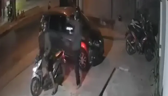 Aksi Koboi Komplotan Maling Sepeda Motor di Metro Lampung Saat Tertangkap Basah Warga 1 SORBANSANTRI.COM
