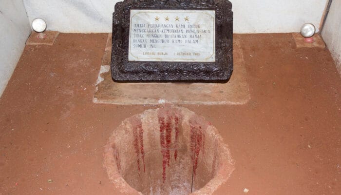 Sejarah Kelam Lubang Buaya: Jejak Tragedi 30 September 1965 1 SORBANSANTRI.COM